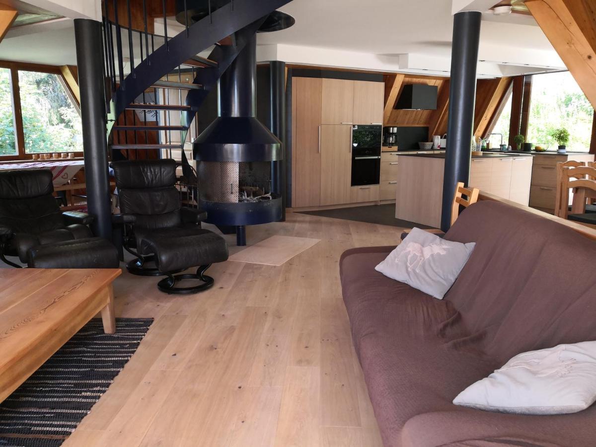 Le Chalet Pointu De Capucine Bourg-Saint-Maurice Exterior foto